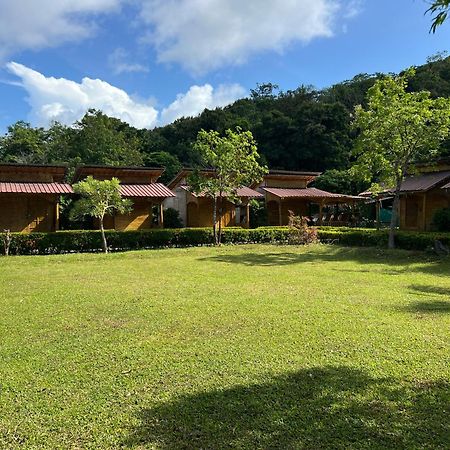 Chom Dao Resort Ko Lanta Exteriör bild