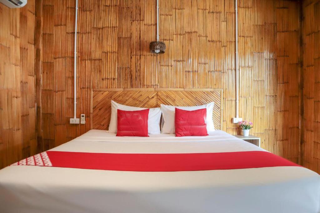 Chom Dao Resort Ko Lanta Exteriör bild